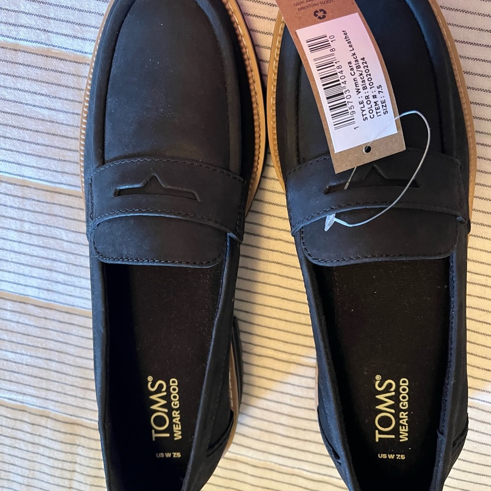 TOMS Classic Black Slip-On Shoes